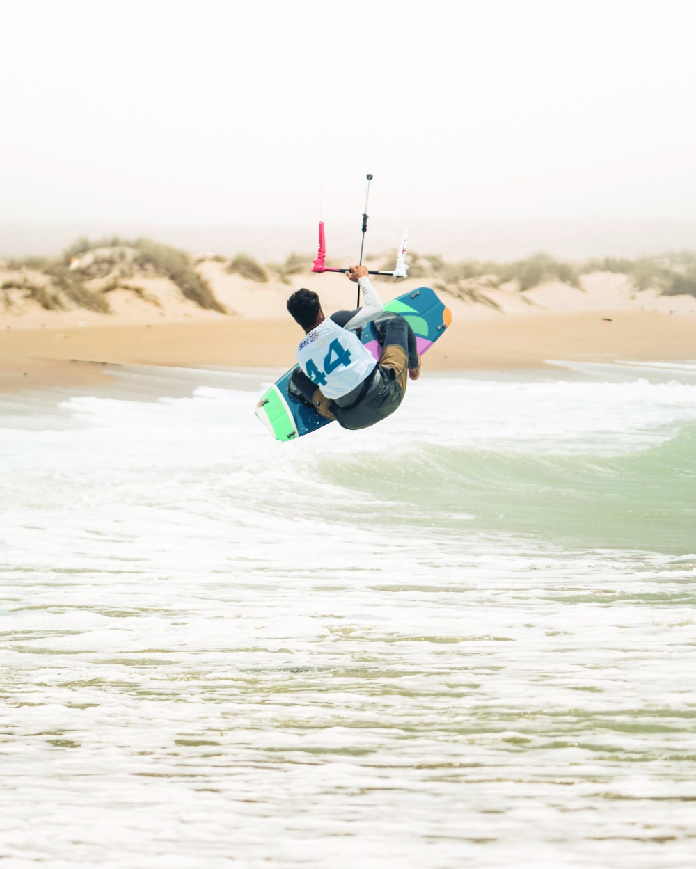 Oman Kite Festival reflects the commitment of all stakeholders to develop sports tourism