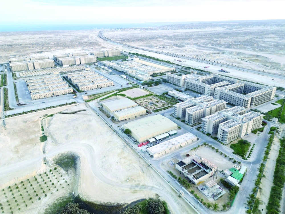 
The area now boasts 21 hotels, 10 hotel apartment complexes and a large-scale multi-use tourism development 