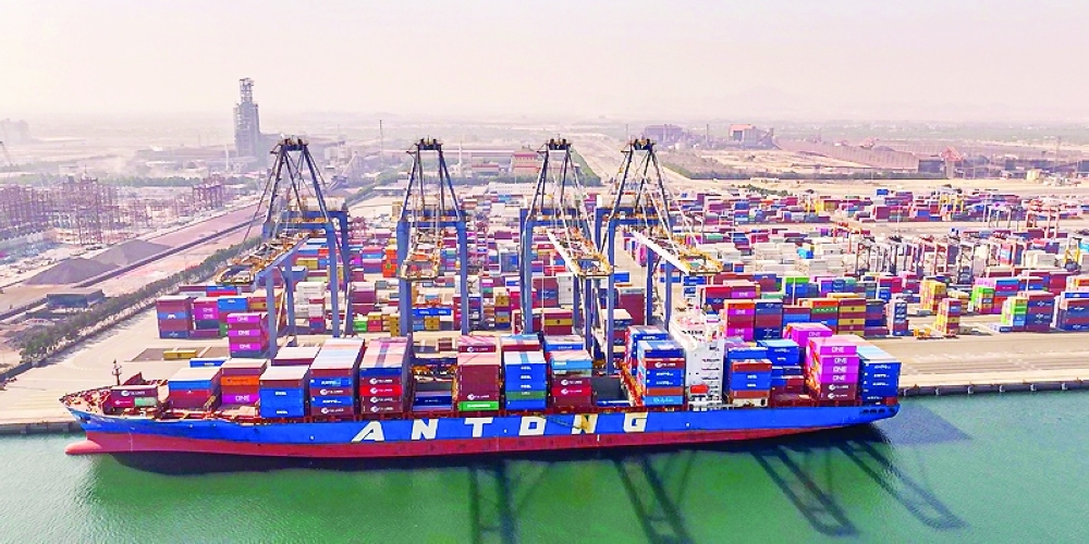 Oman's non-oil commodity exports witnessed a significant growth of 7.2 per cent.