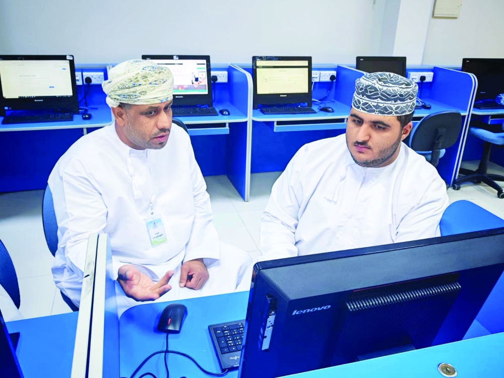 The centres aim to assist students during the critical phase of adjusting their academic programmes. - ONA