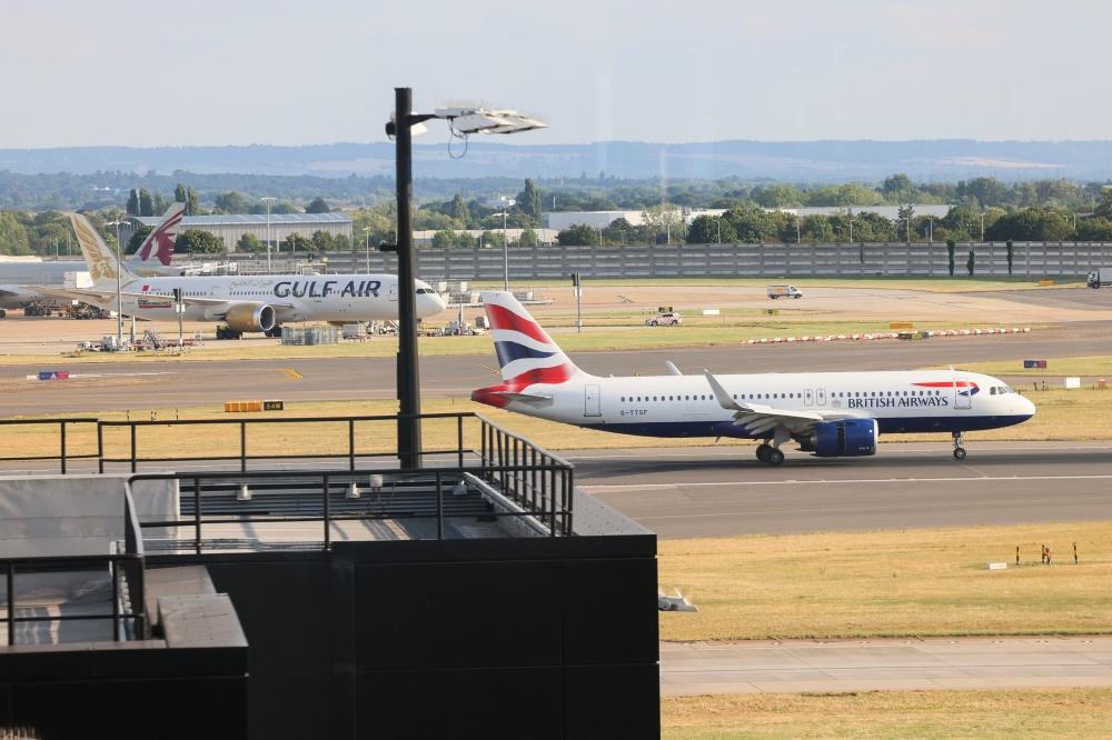 Suspension of outbound flights at Heathrow Airport