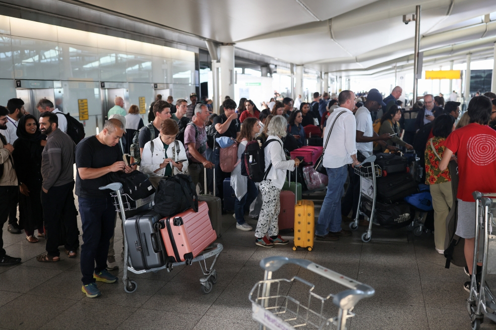 Suspension of outbound flights at Heathrow Airport