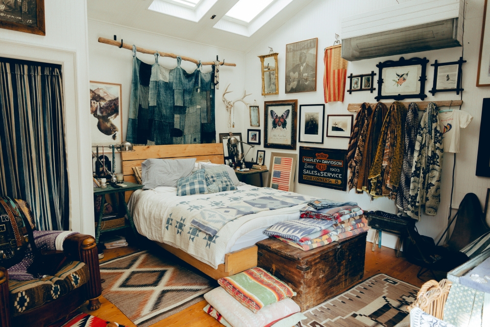 A bedroom at Doug Bihlmaier’s home in East Hampton, N.Y., July 12, 2025. (Amir Hamja/The New York Times)