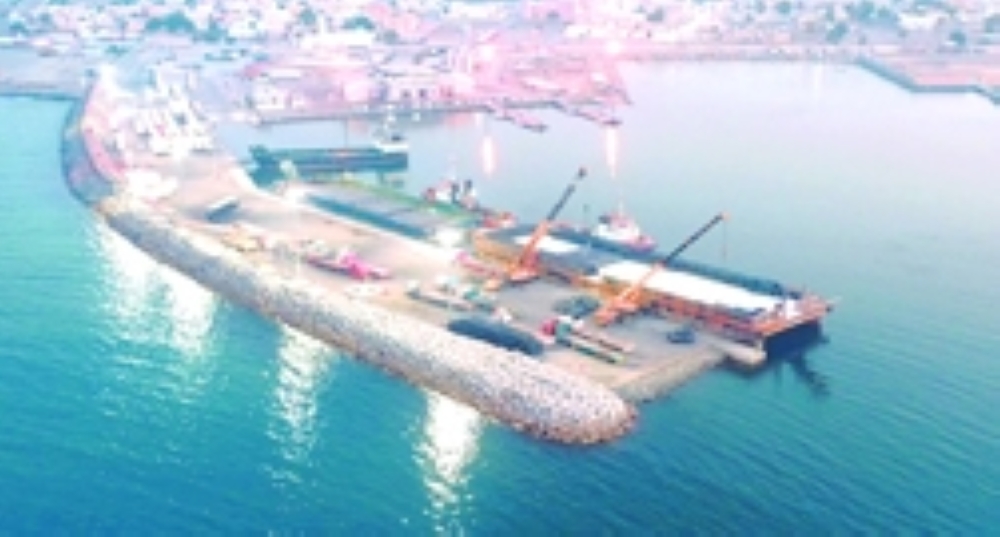 
The number of vessels received also increased, with 429 ships docking at the port compared to 408 in the first half of 2024. 