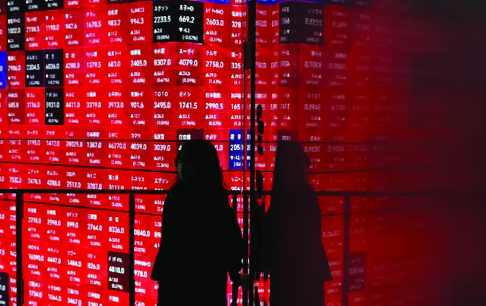Plans for a meeting between President Trump and Russian President Vladimir Putin over the war in Ukraine lifted European equities and supported the euro.
