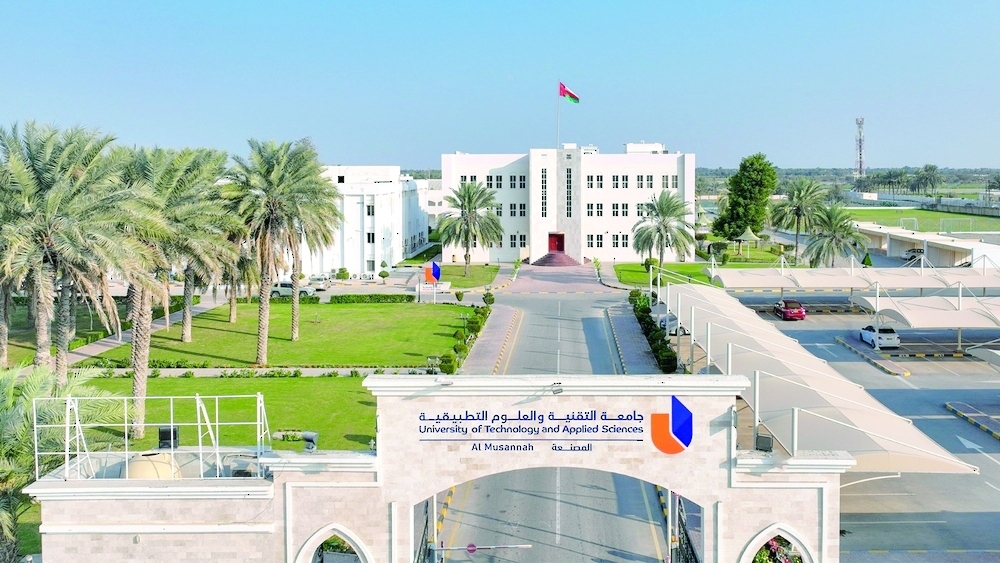 The paper outlined key factors influencing the success of business incubators. - ONA