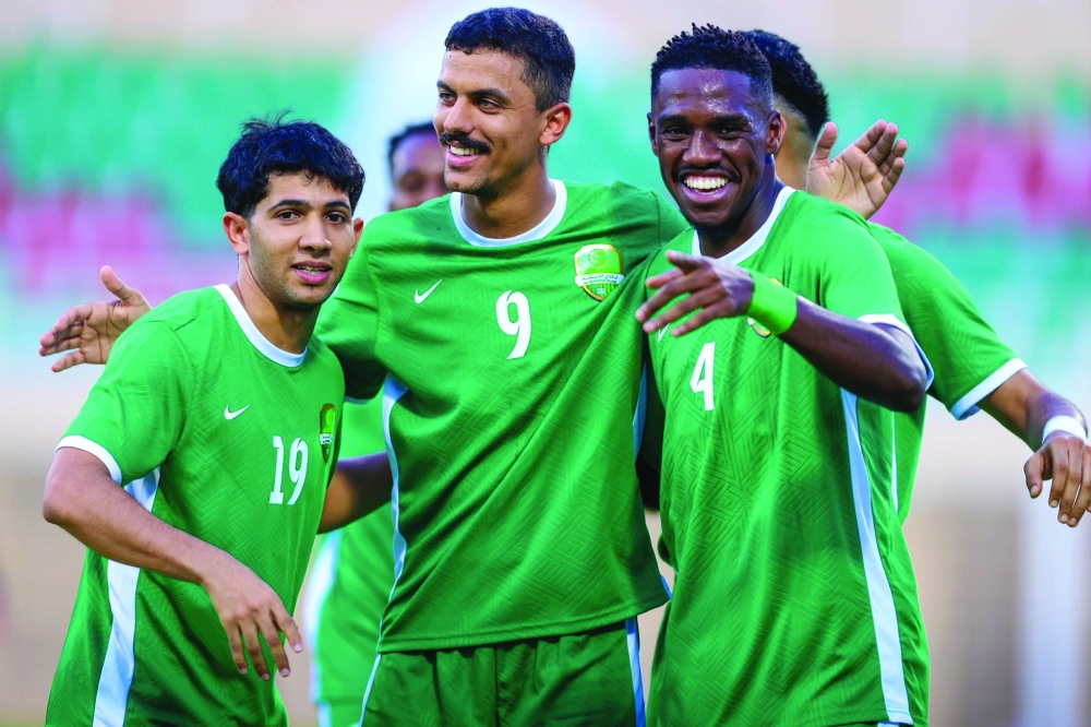 Al Nahda, Al Shabab kick off Elite League with victories