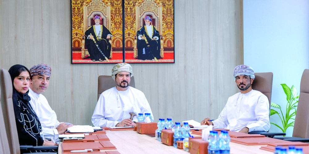 Oman, Lebanon discuss boosting trade and investment ties