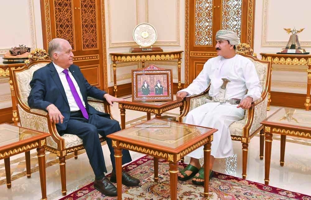 Gen Sultan bin Mohammed al Numani receives Dr Tayseer Ali Farhat