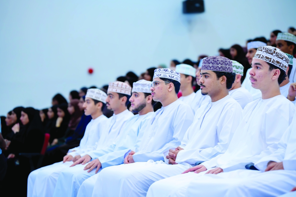 New students being welcomed at UTAS Al Musannah