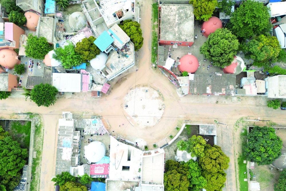 In Senegal, the last of Dakar's 'bubble homes' at risk