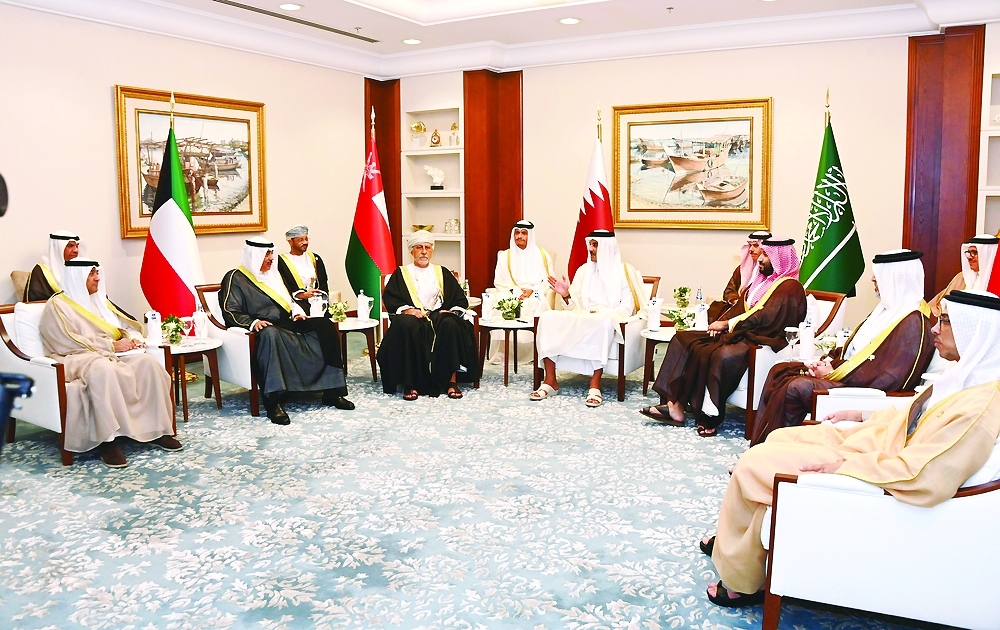 HH Sayyid Shihab bin Tarik al Said, Deputy Prime Minister for Defence Affairs, participated in the proceedings of the Extraordinary Session of the GCC Supreme Council. — ONA