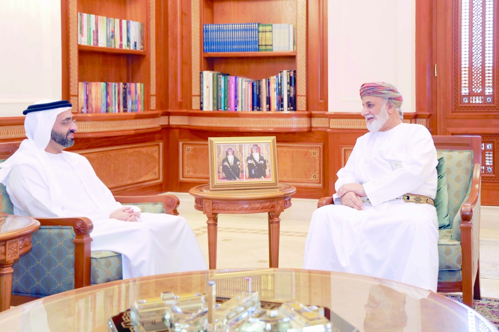 Shaikh Abdulmalik al Khalili with Shaikh Mohammed al Maktoum