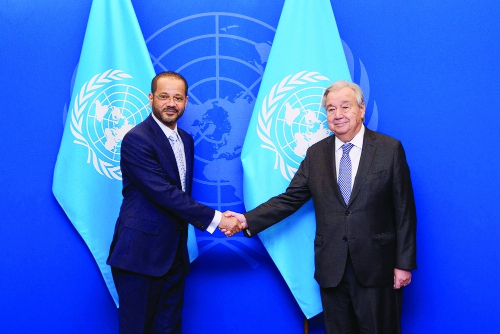 Sayyid Badr bin Hamad al Busaidy with António Guterres in New York
