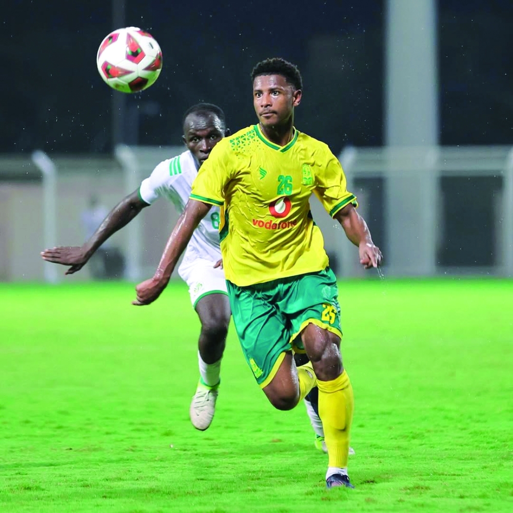 Al Seeb and Sohar players in action