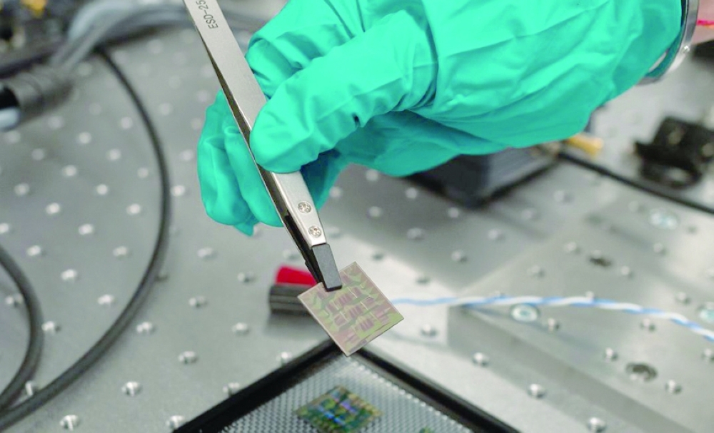 Salience Labs is developing a new generation of optical chips that transmit data using light instead of converting it into electrical signals.