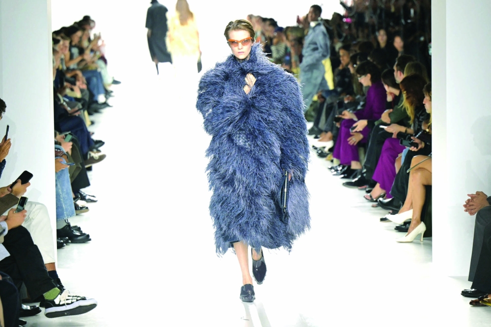 A model walks the runway during the Bottega Veneta collection show at Milan's Fashion Week Womenswear Spring / Summer 2026, on September 27, 2025 in Milan.