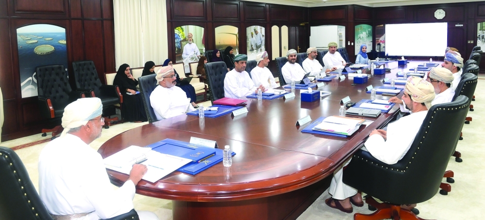 Chaired by Dr. Said bin Mohammed Al Saqri, Minister of Economy, the meeting was attended by a number of government officials and representatives from the private sector. — ONA