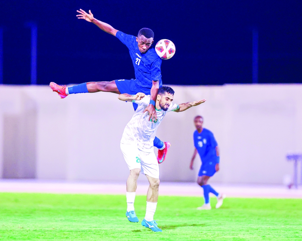 Samayil and Al Nasr players in action.