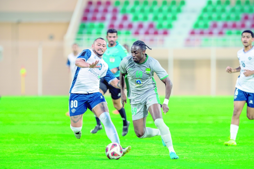 Al Nahda extended their fine form with a 2–0 win over Al Shabab.