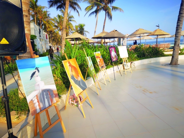 “Illuminating Ideas: Experience the Radiance of ‘Lanterns of Thought’ in Dhofar!”