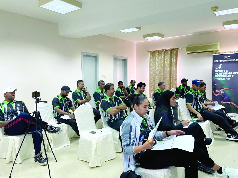 The course runs from October 21 to 23, featuring 15 coaches from various clubs and sports institutions.