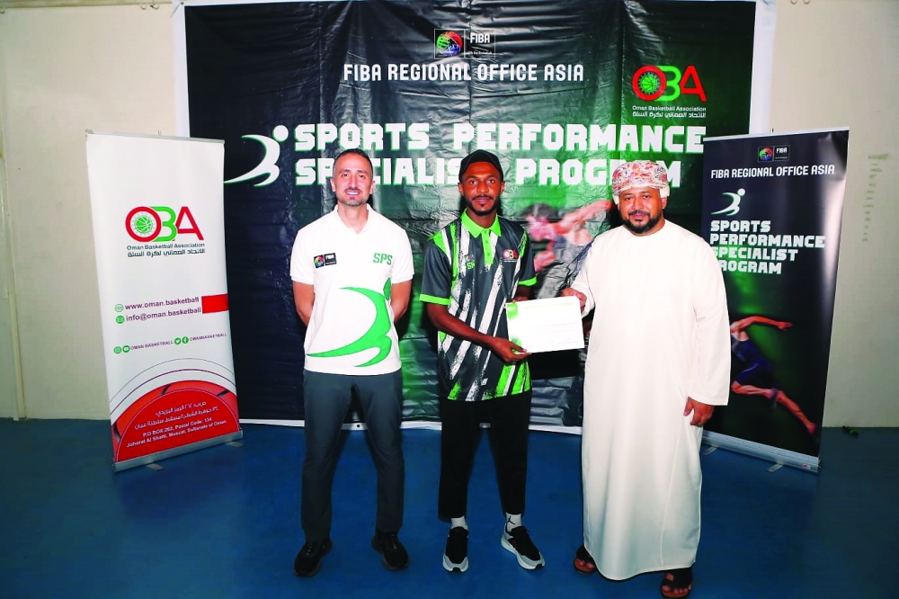 The closing ceremony was held under the auspices of Abu Bakr bin Ahmed al Jahwari, Vice-President of the Oman Basketball Association.