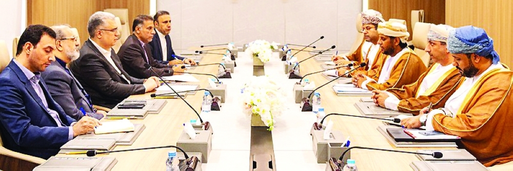 The discussions focused on expanding joint cooperation in the commercial, industrial and investment sectors.