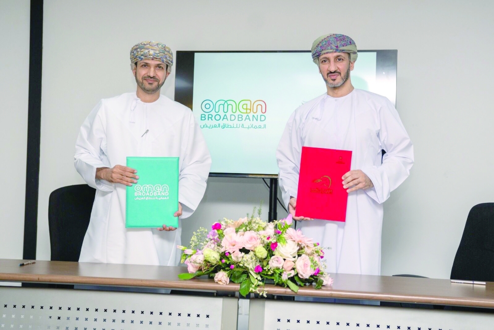 The agreements were signed in the presence of Sayyid Munther al Busaidy, Chairman of Oman Equestrian and Racing Federation, and representatives of the participating entities.