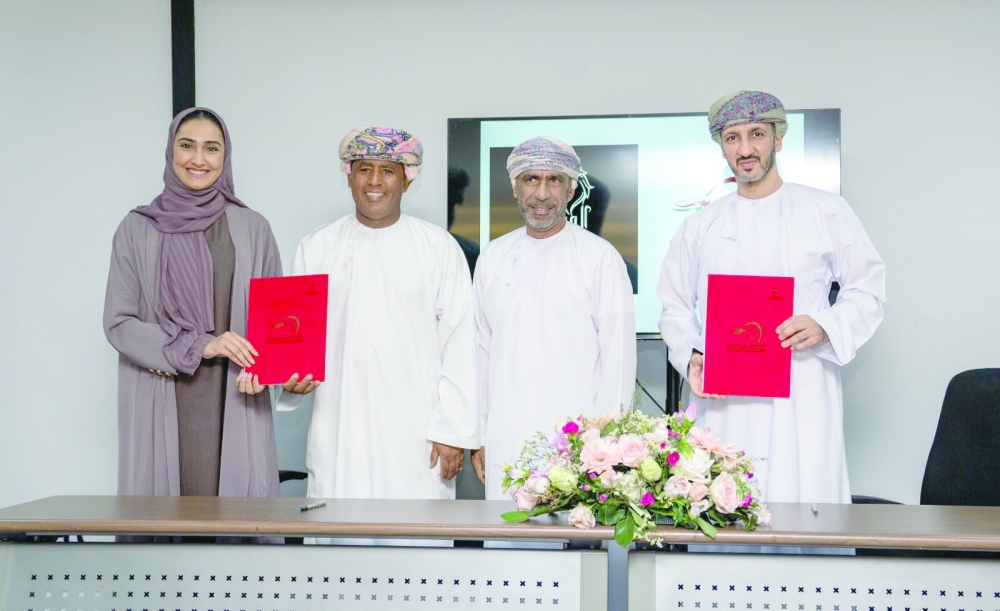 Sayyid Munther al Busaidy stressed that these agreements reflect a model partnership between the public and private sectors.