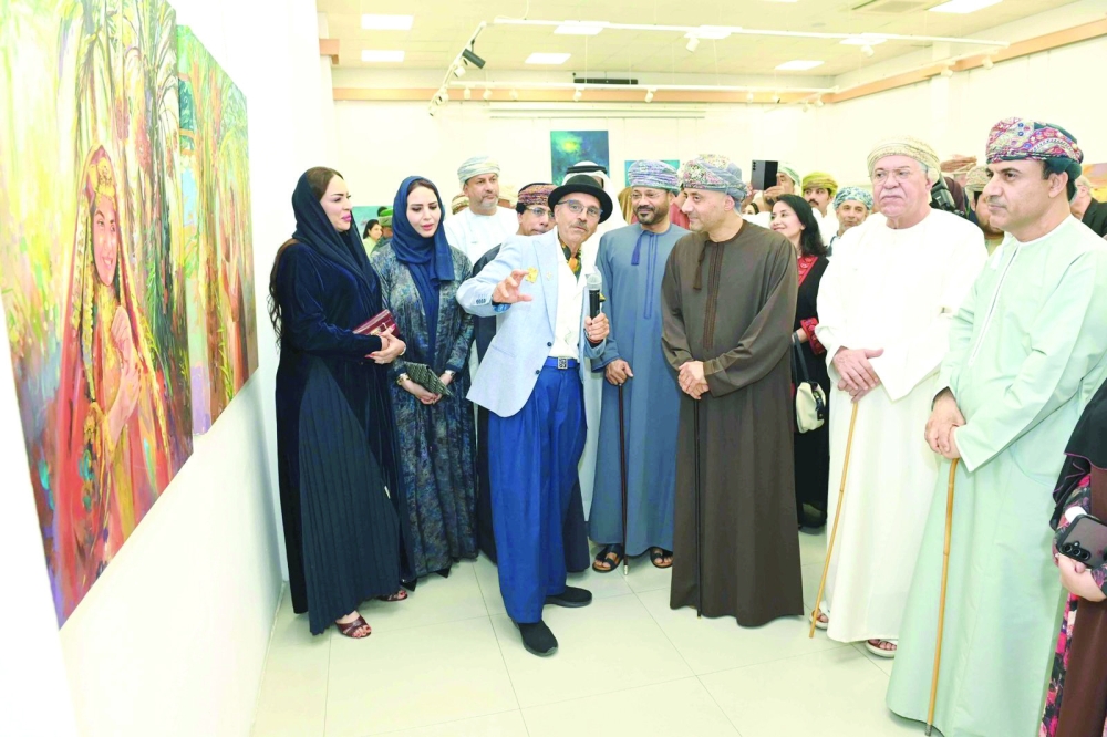 The symphony of sea and palm tree unfolds in Muscat
