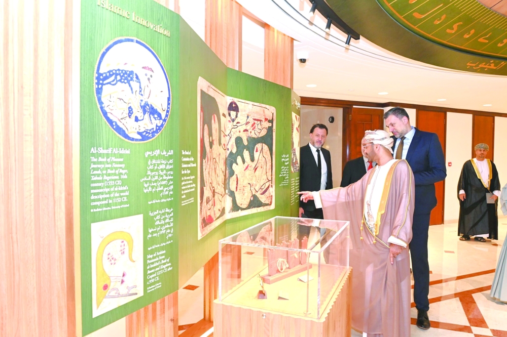 Sayyid Badr holds talks with his Bosnian counterpart Elmedin Konaković.