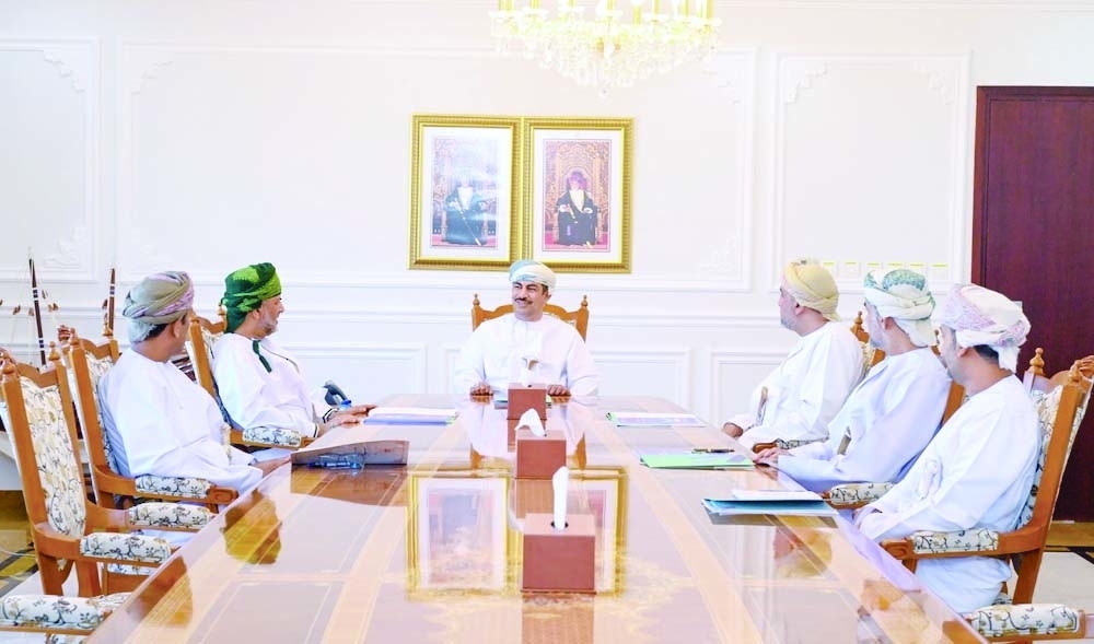 Dr Abdullah bin Nasser al Harrasi chaired the meeting. - ONA