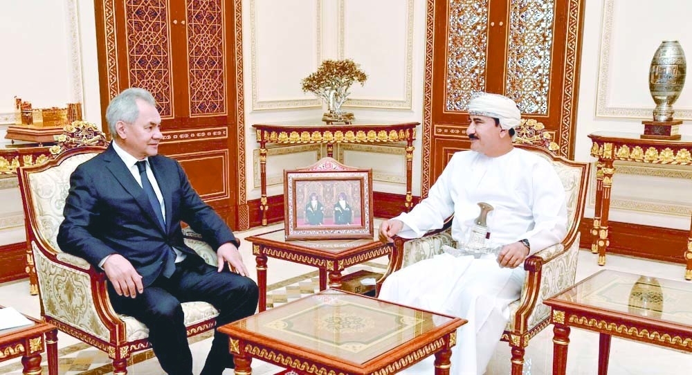 Gen Sultan bin Mohammed al Numani receives Sergey Shoigu.