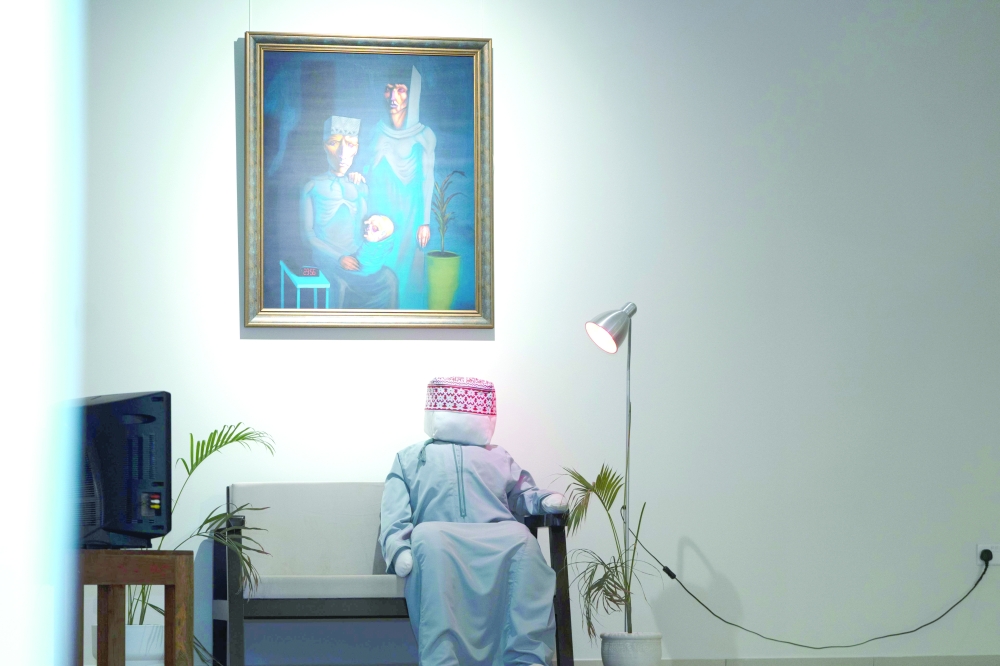 BETWEEN LIFE AND ROUTINE: A haunting new exhibition in Muscat