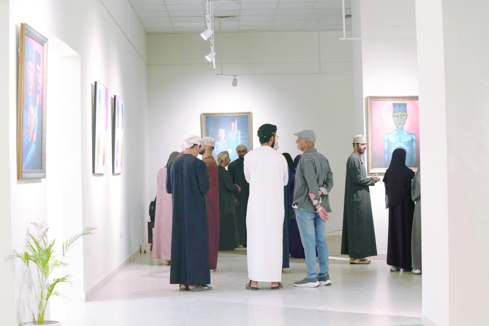 BETWEEN LIFE AND ROUTINE: A haunting new exhibition in Muscat