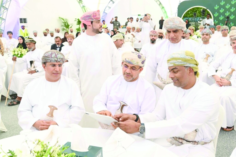 Dr Saud bin Hamoud al Habsi officially inaugurated the Al Shikhaikhat Renewed Water Network in Barka. 
— Photo by Faisal al Balushi