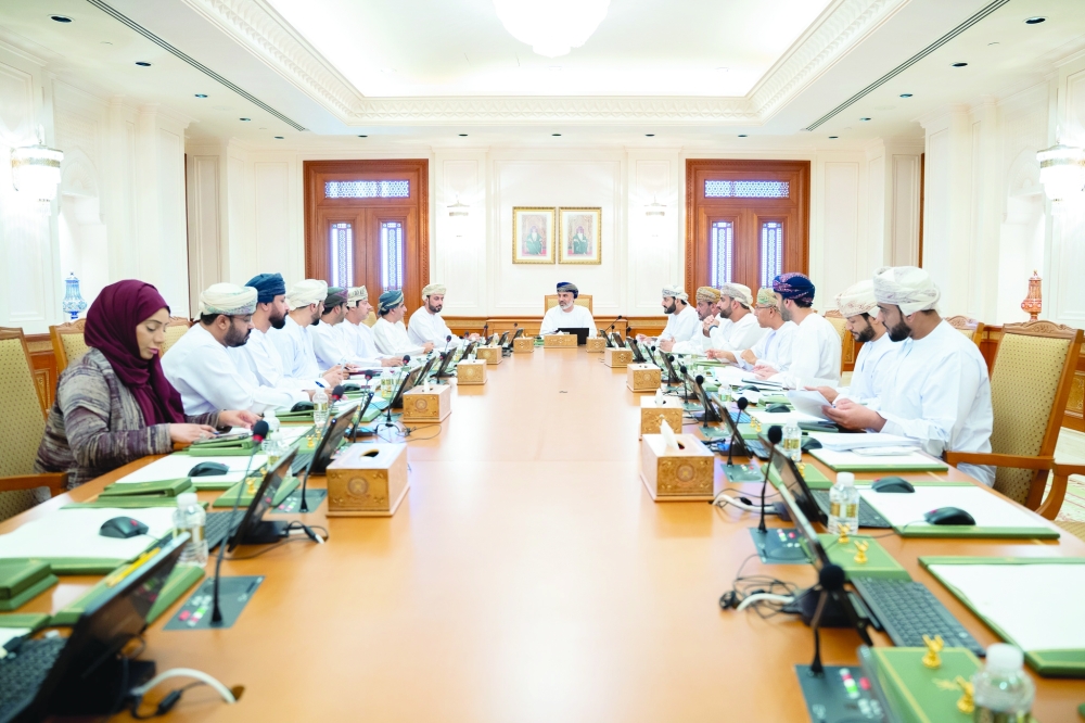 The meeting was held under the chairmanship of Khalid bin Hilal al Maawali, Chairman of Majlis Ash’shura