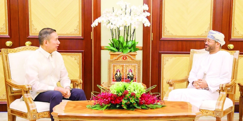 Sayyid Badr with Ambassador Raul Hernandez