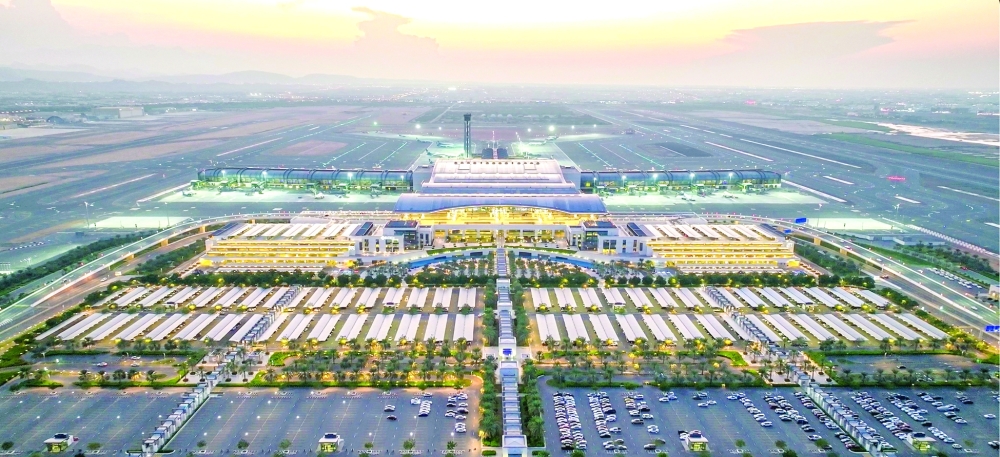 By the end of 2024, aircraft movements through Omani airspace increased by 14 per cent, reaching 530,300 flights compared with 465,100 in 2023.
