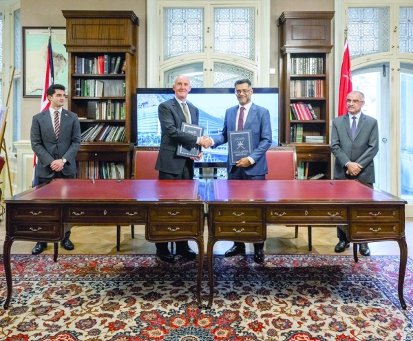Oman, UK ink MoU on flora studies