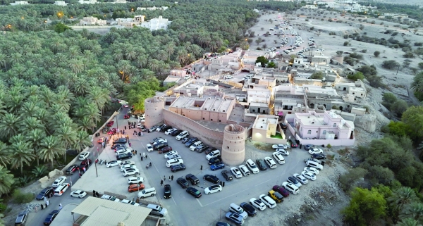 Al Batinah South Governorate attracts tourists during holidays