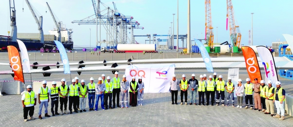 OQAE celebrated the arrival of the first batch of wind turbines for the Riyah 1 and Riyah 2 wind projects on November 25, 2025.