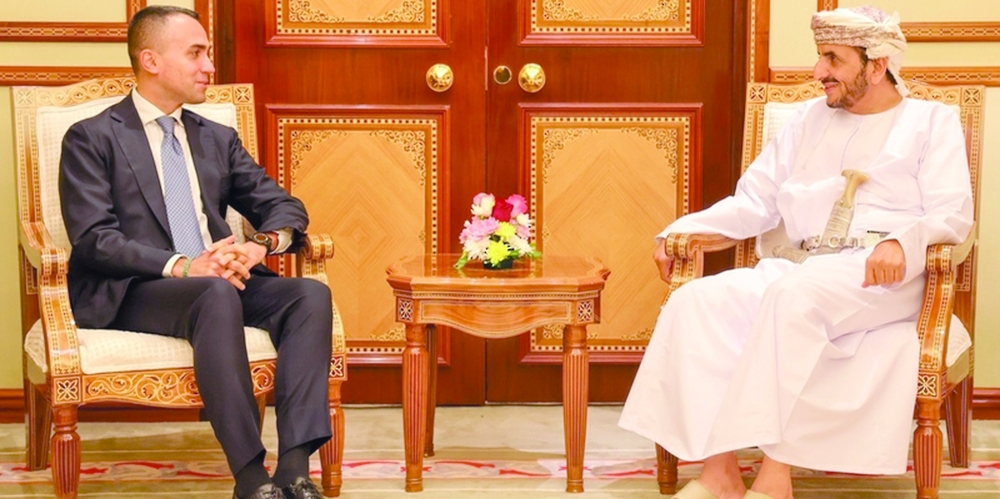 Shaikh Khalifa bin Ali al Harthy meets with Luigi Di Maio.