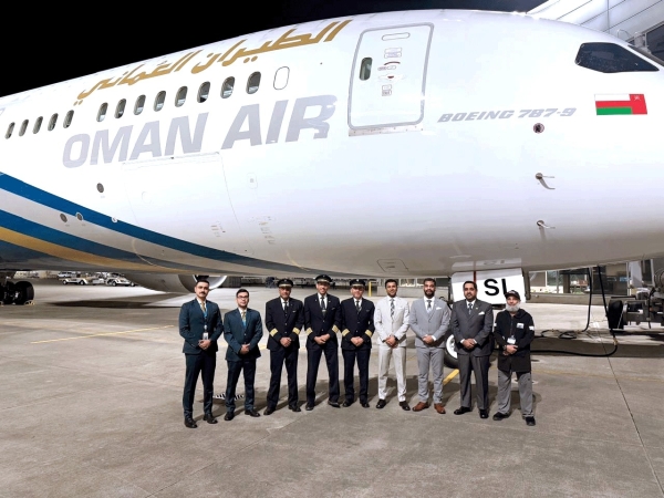 Oman Air receives new 787-9 Dreamliner
