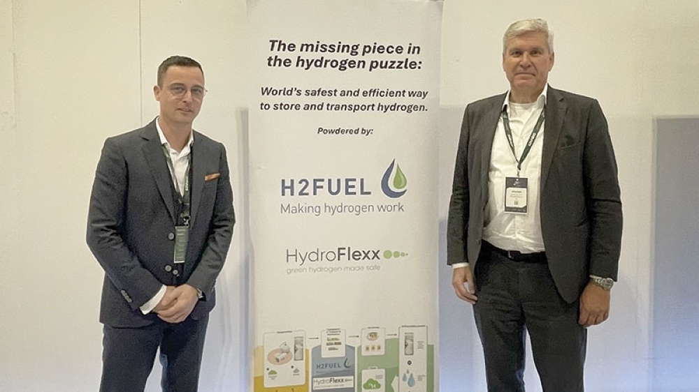Sander Castel, CEO of HydroFlexx and Koos-Jan van Brouwershaven, CEO of H2-Fuel, pictured at the GHSO 2025 Summit in Muscat.