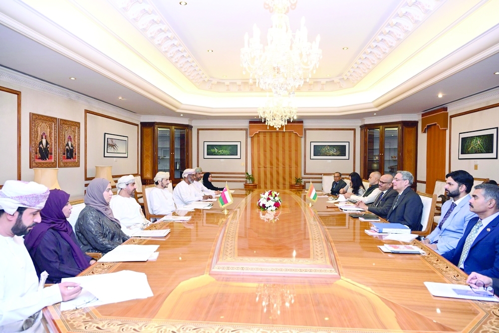 The meeting reviewed cooperation in civil aviation, logistics, vocational training, mining and energy