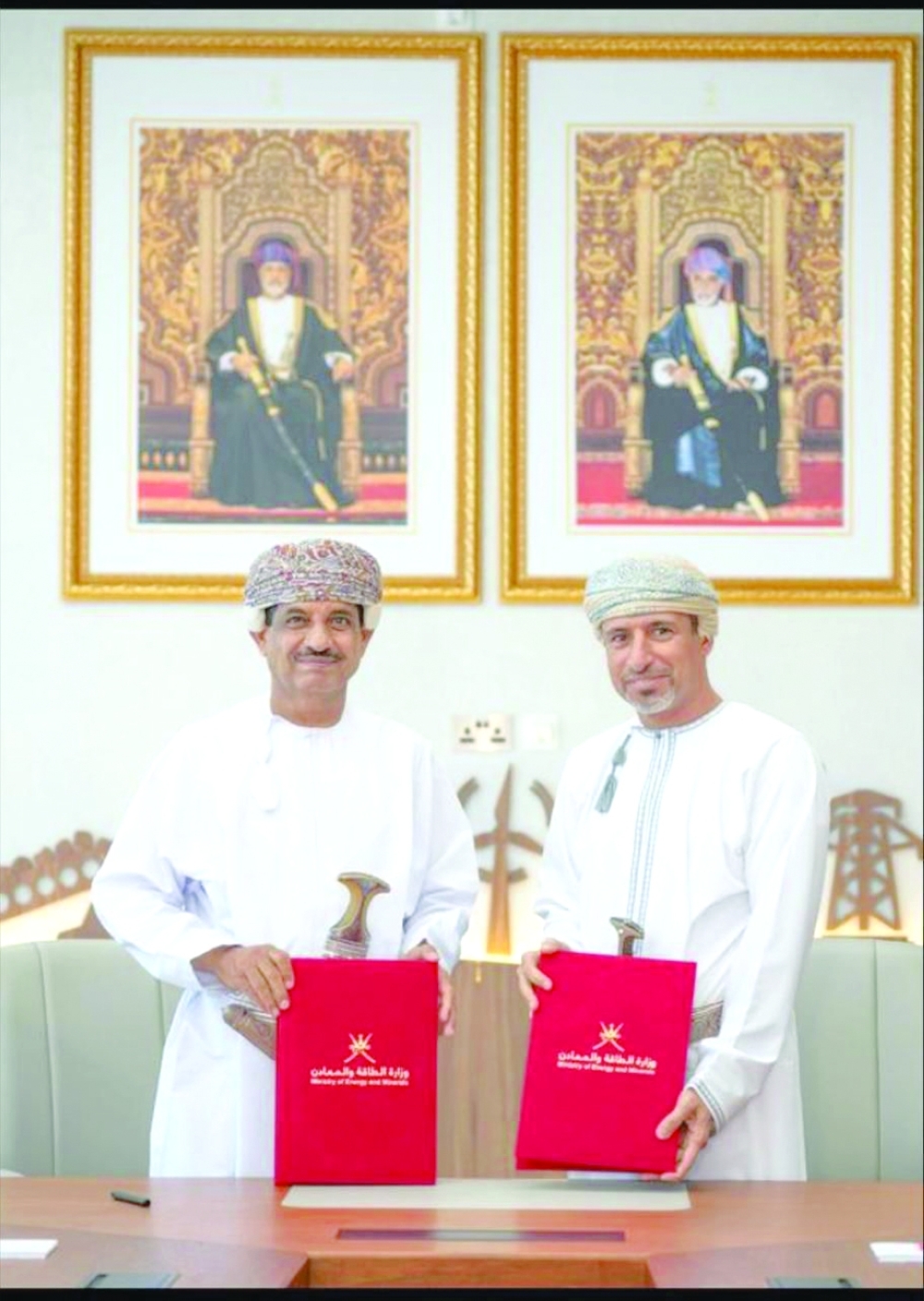 
The site is characterised by extensive ophiolite rock formations and geological indicators pointing to the presence of copper and chromium ores 