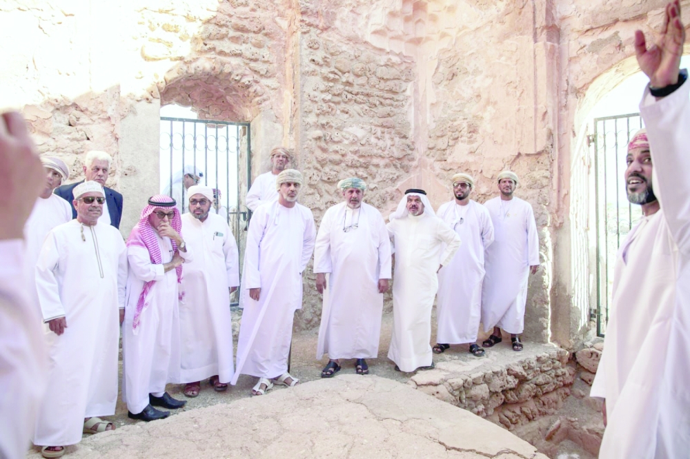 
The final day of the conference included field visits to the historic city of Qalhat, one of the oldest Omani cities listed as a World Heritage Site. 