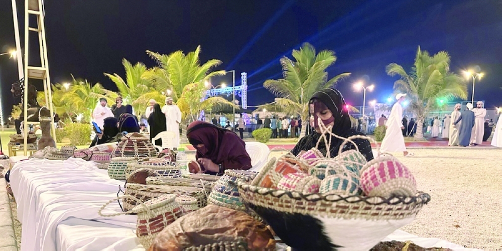 The exhibition aims to support craftswomen and enhance the visibility of heritage and traditional industries.